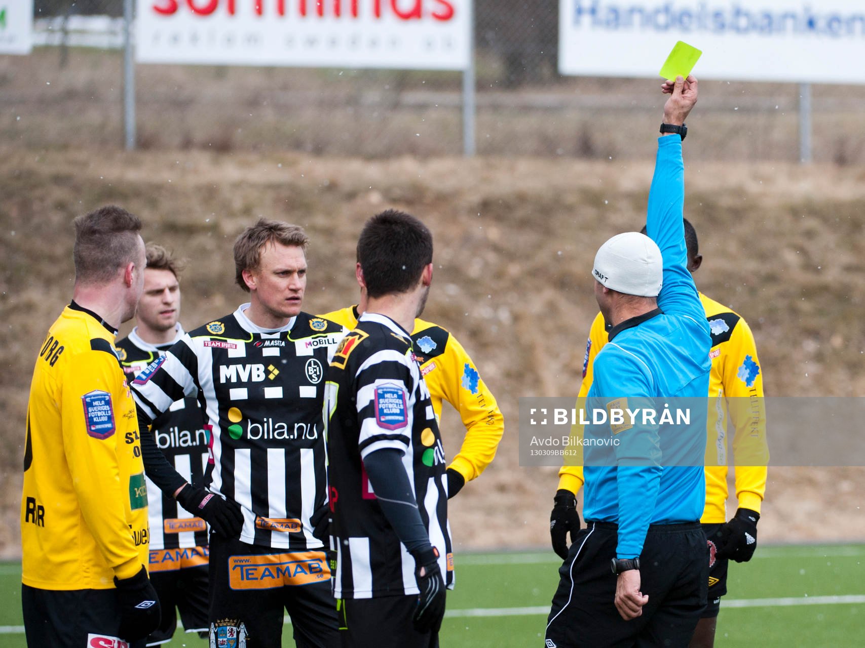 Fotboll, Svenska cupen, Mjällby - Landskrona: Linus Malmkvist, Landskrona, gul kort