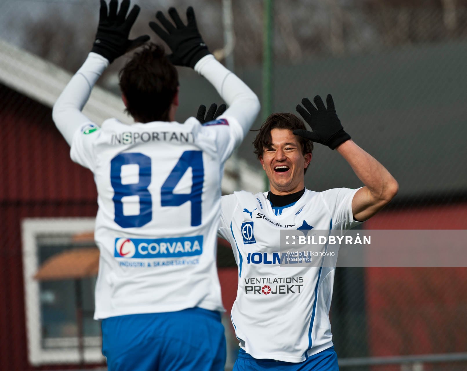 David Boo Wiklander grattas av Martin Smedberg Dalence,