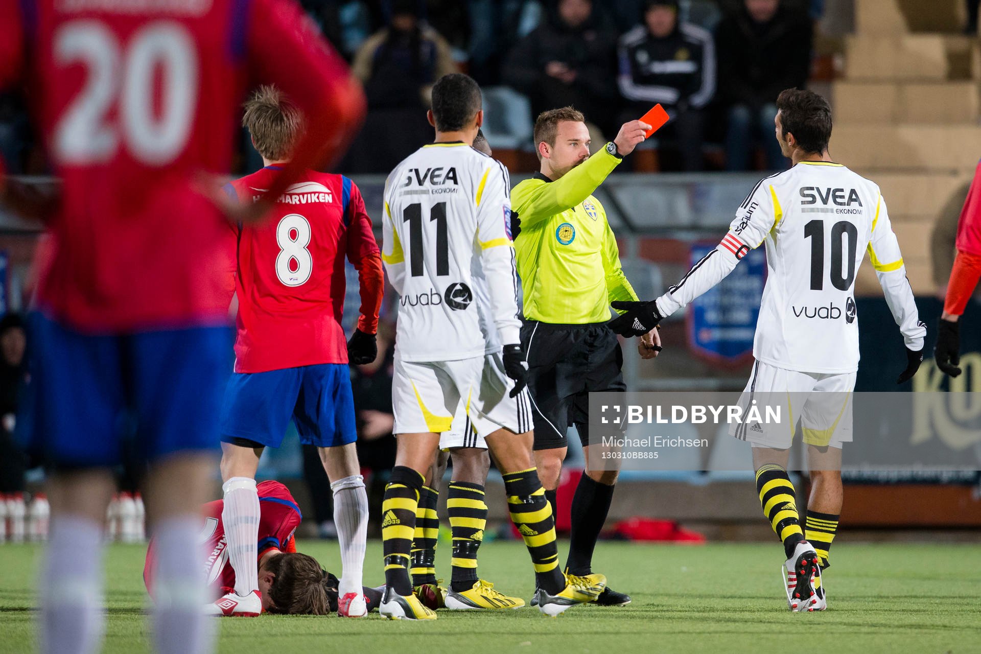 Celso Borges, AIK får rött kort