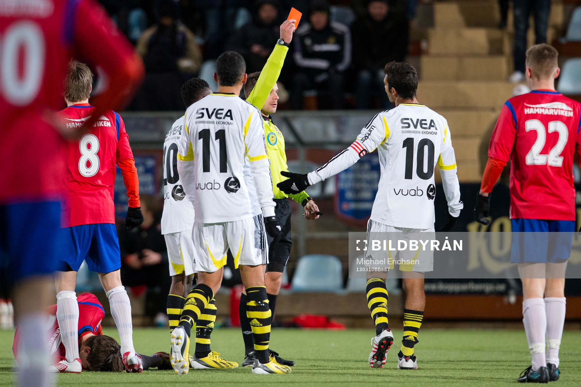 Celso Borges, AIK får rött kort