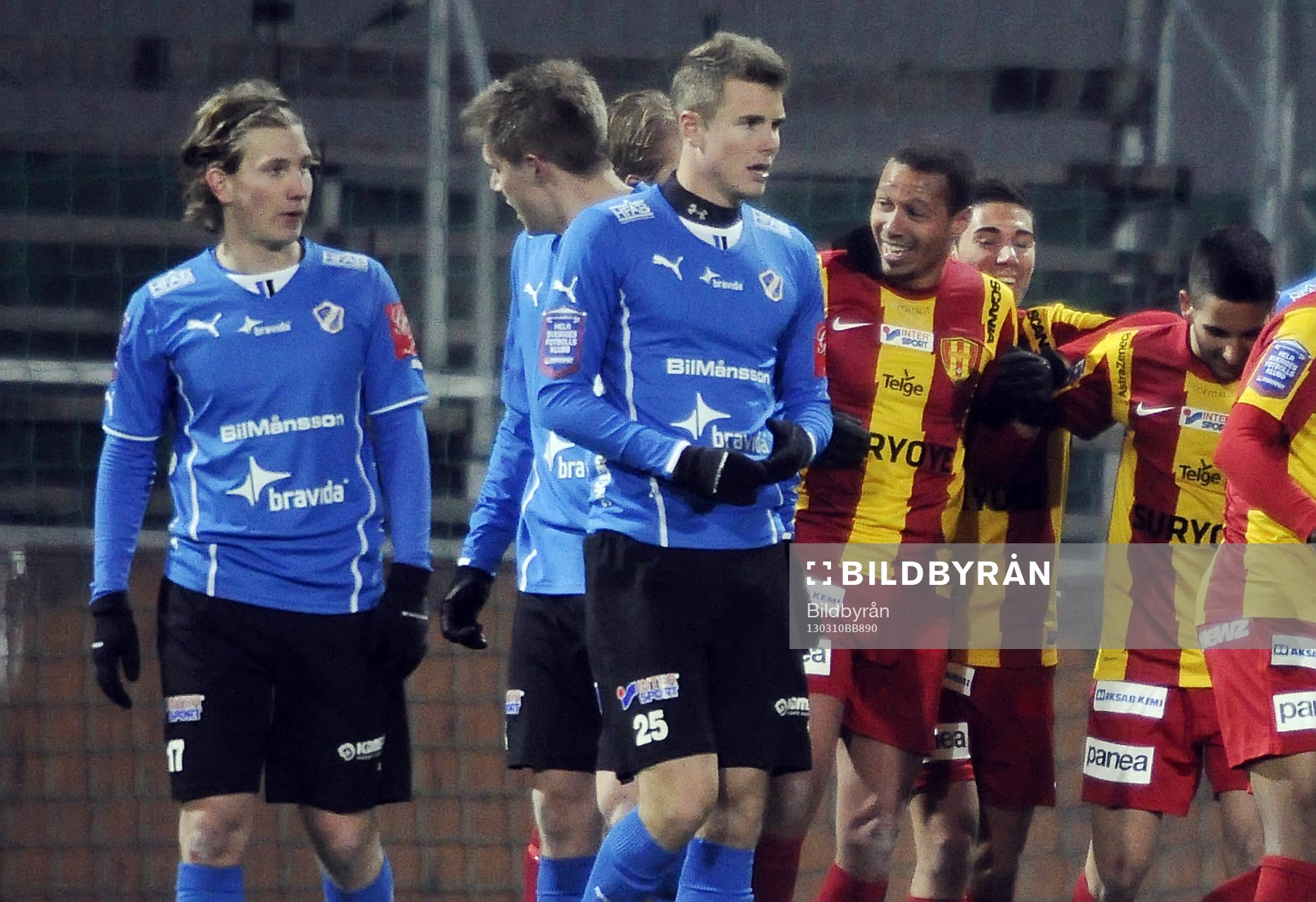 2-1 målet,Halmstads nr 17 Oliver Silverholt och nr 25