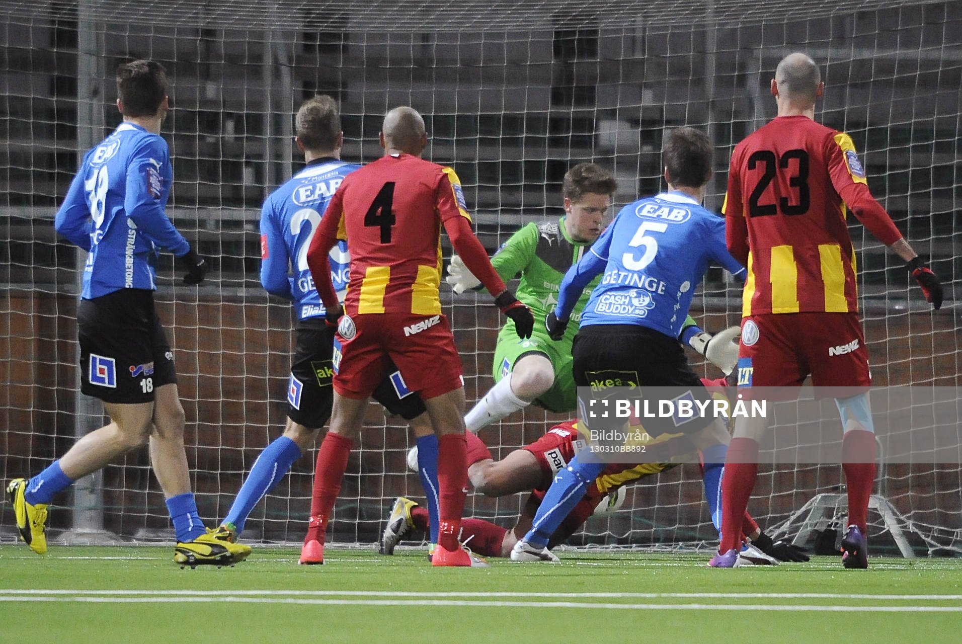 2-1 mållet gjordes av Syrianska nr 14 Sebastian Svard