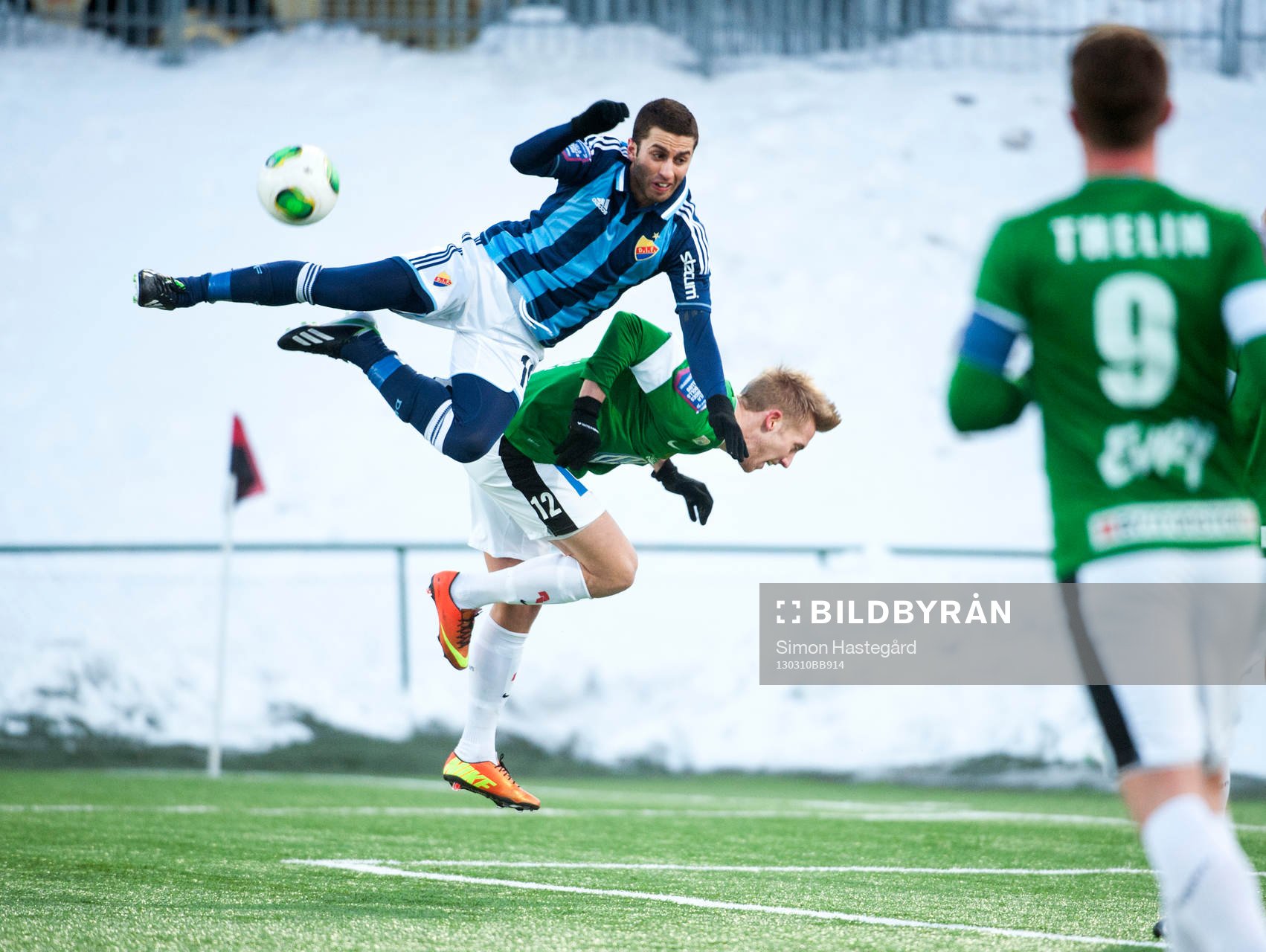 Nahir Oyal, Djurgården, och Jesper Svensson, Jönköping i
