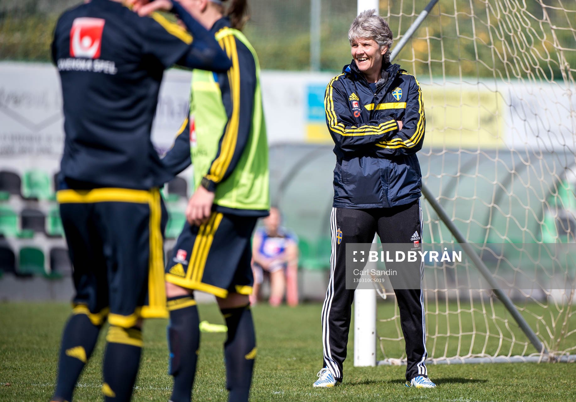 En glad Pia Sundhage, förbundskapten, Sverige