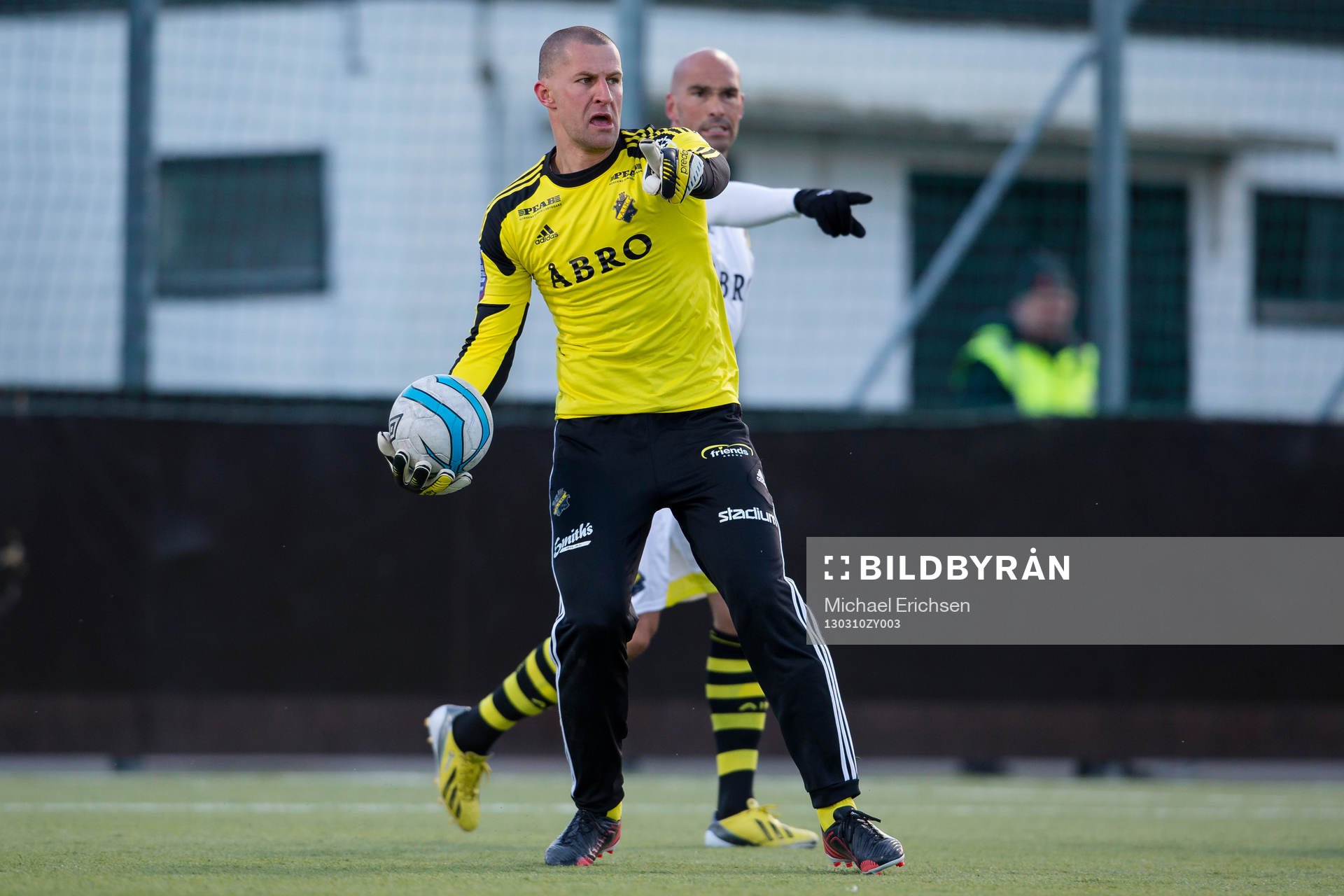 Ivan Turina, målvakt AIK och Daniel Majstorovic söker