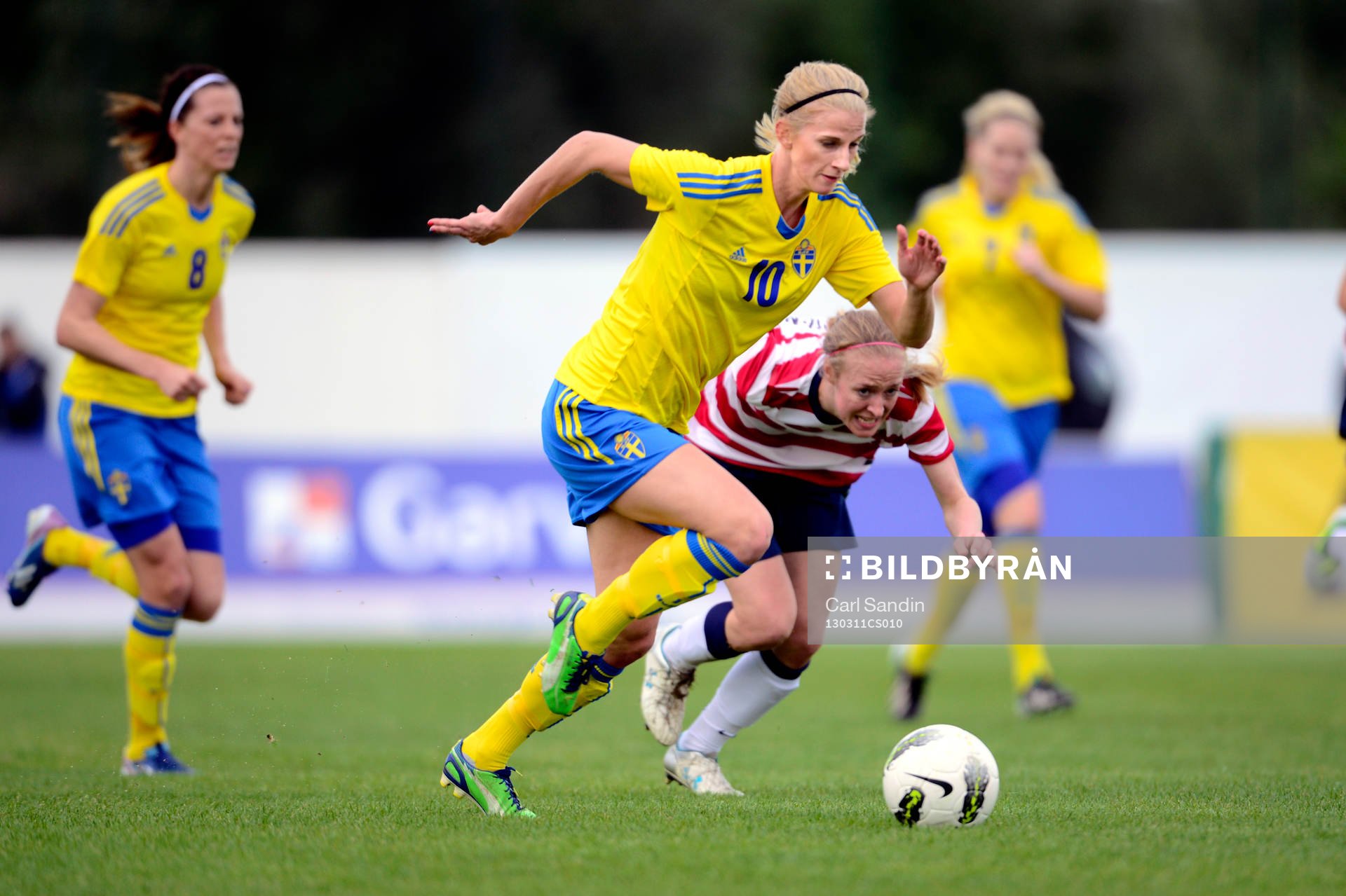 Sofia Jakobsson, Sverige