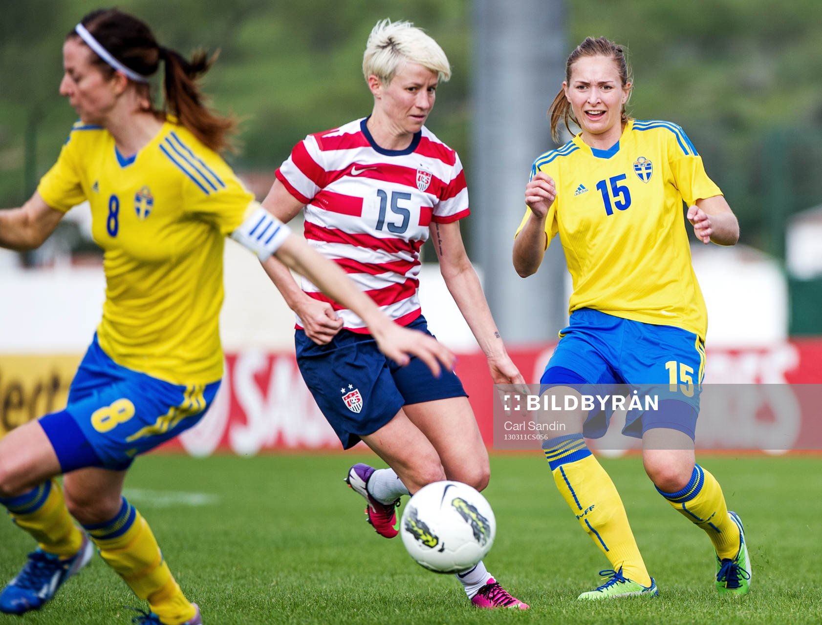 Emmelie Konradsson, Sverige, passar förbi Emmelie