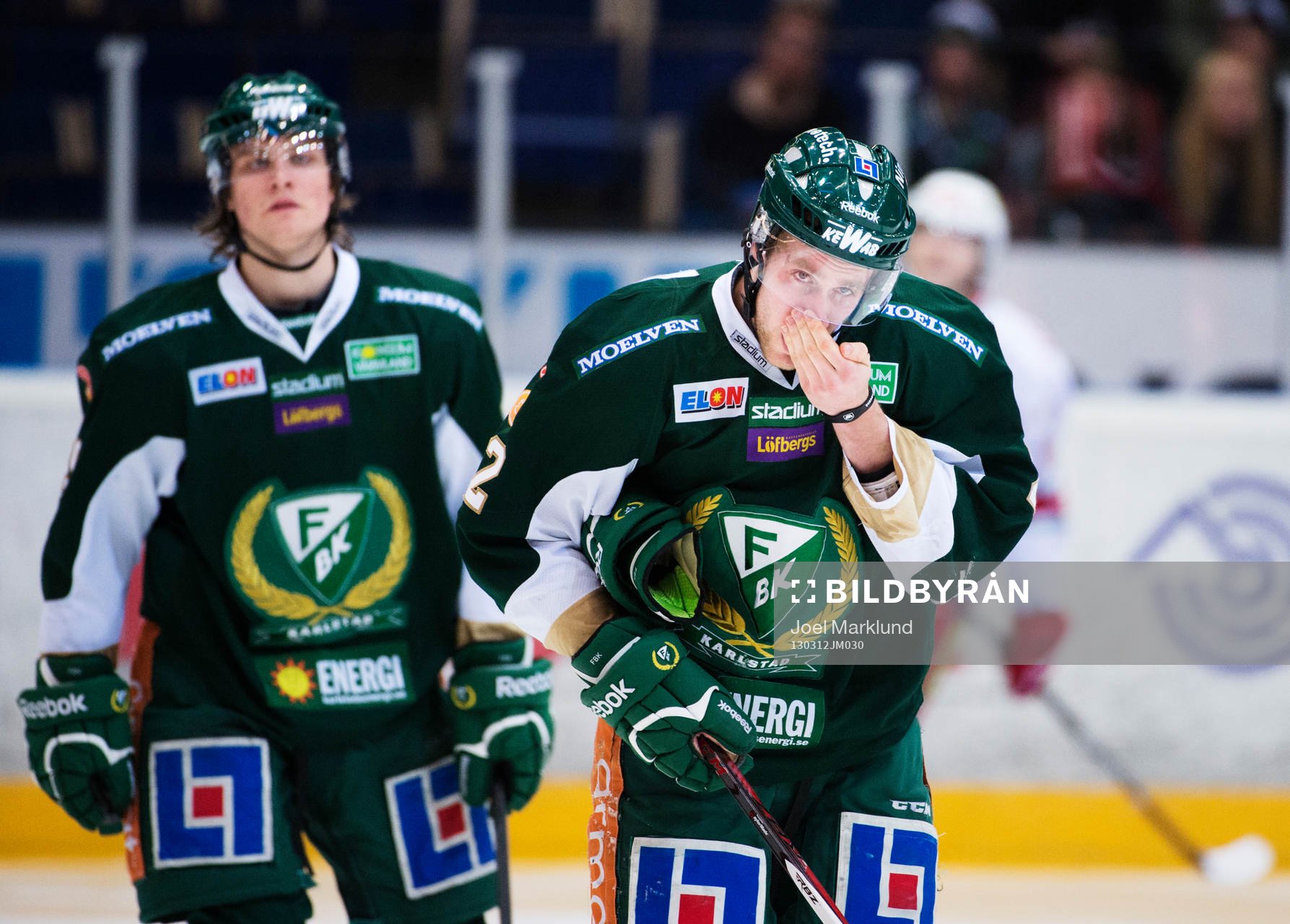 Per Åslund, Färjestad, har ont