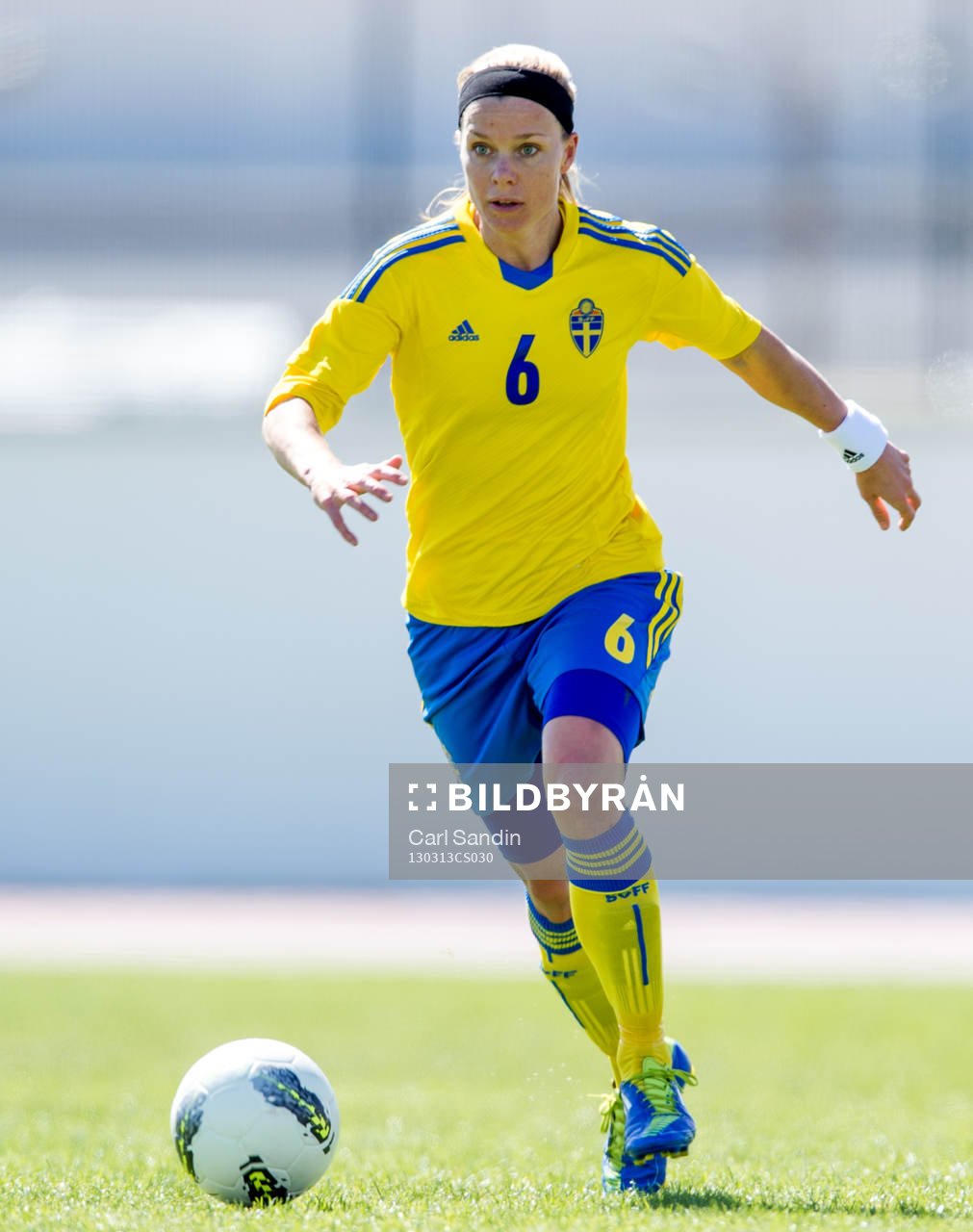 Sara Thunebro, Sverige