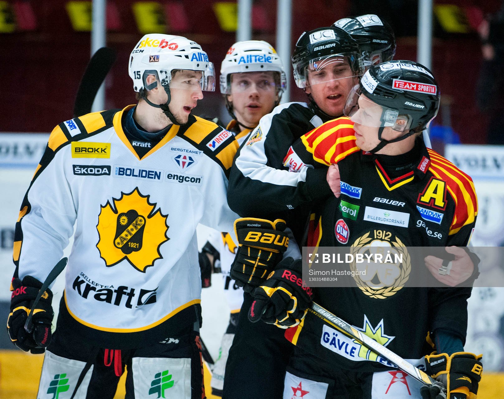 Melker Karlsson, Skellefteå, och Mads Hansen, Brynäs,