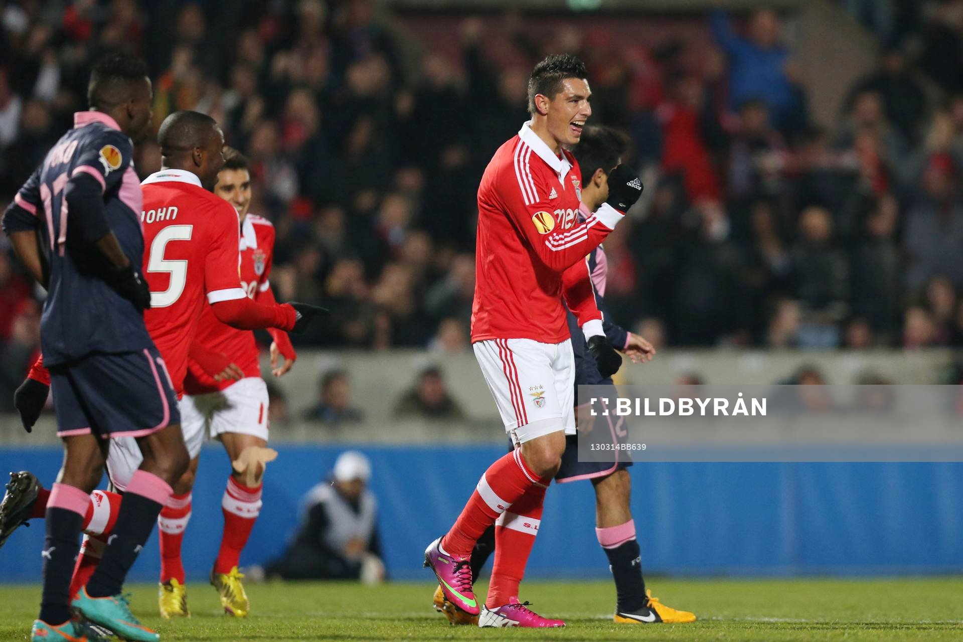 Oscar Cardozo  - 14.03.2013 - Bordeaux / Benfica - 1/8