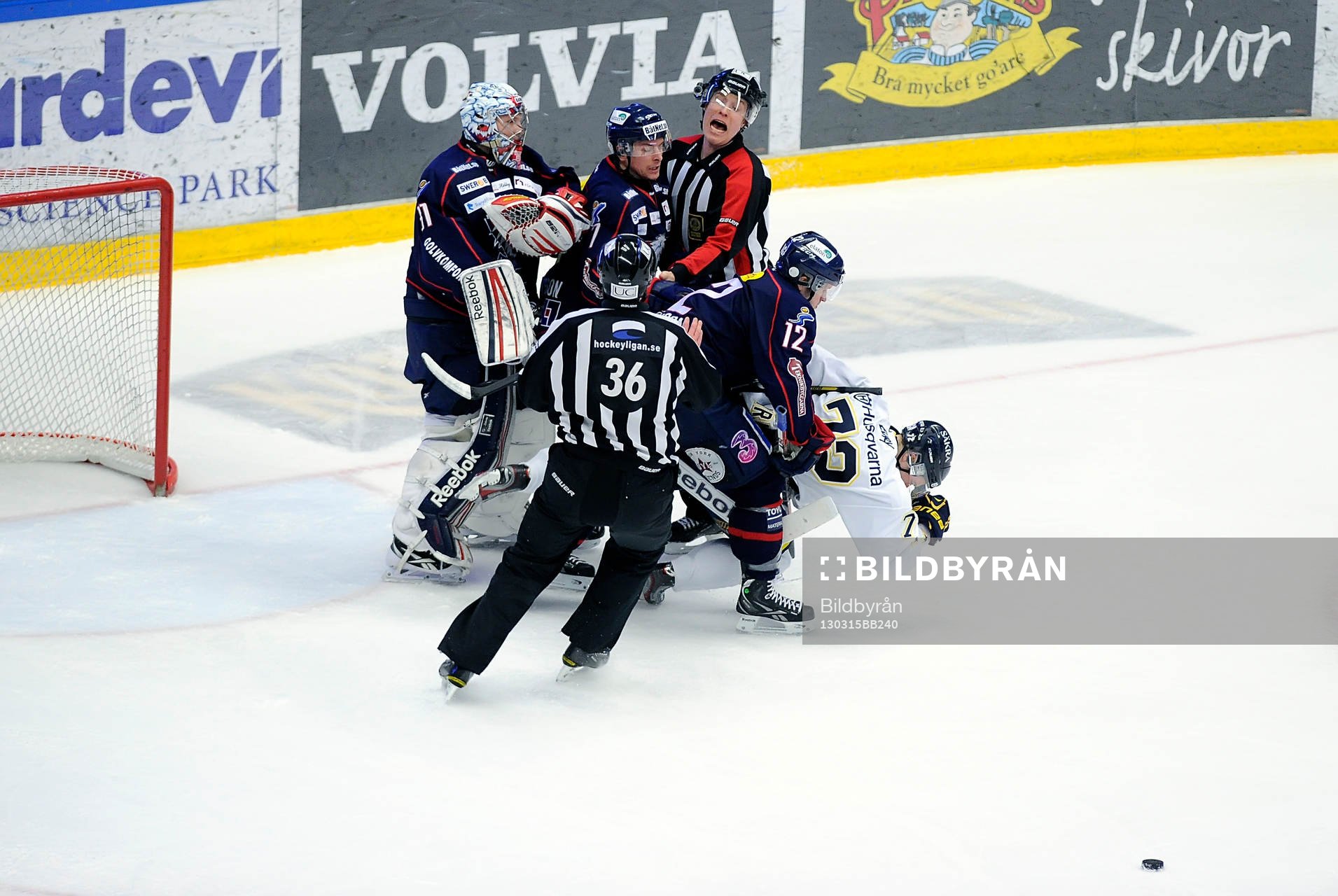 HV71 nr 72	 Patrik Carlsson och Linköpings nr 12 Sebastian