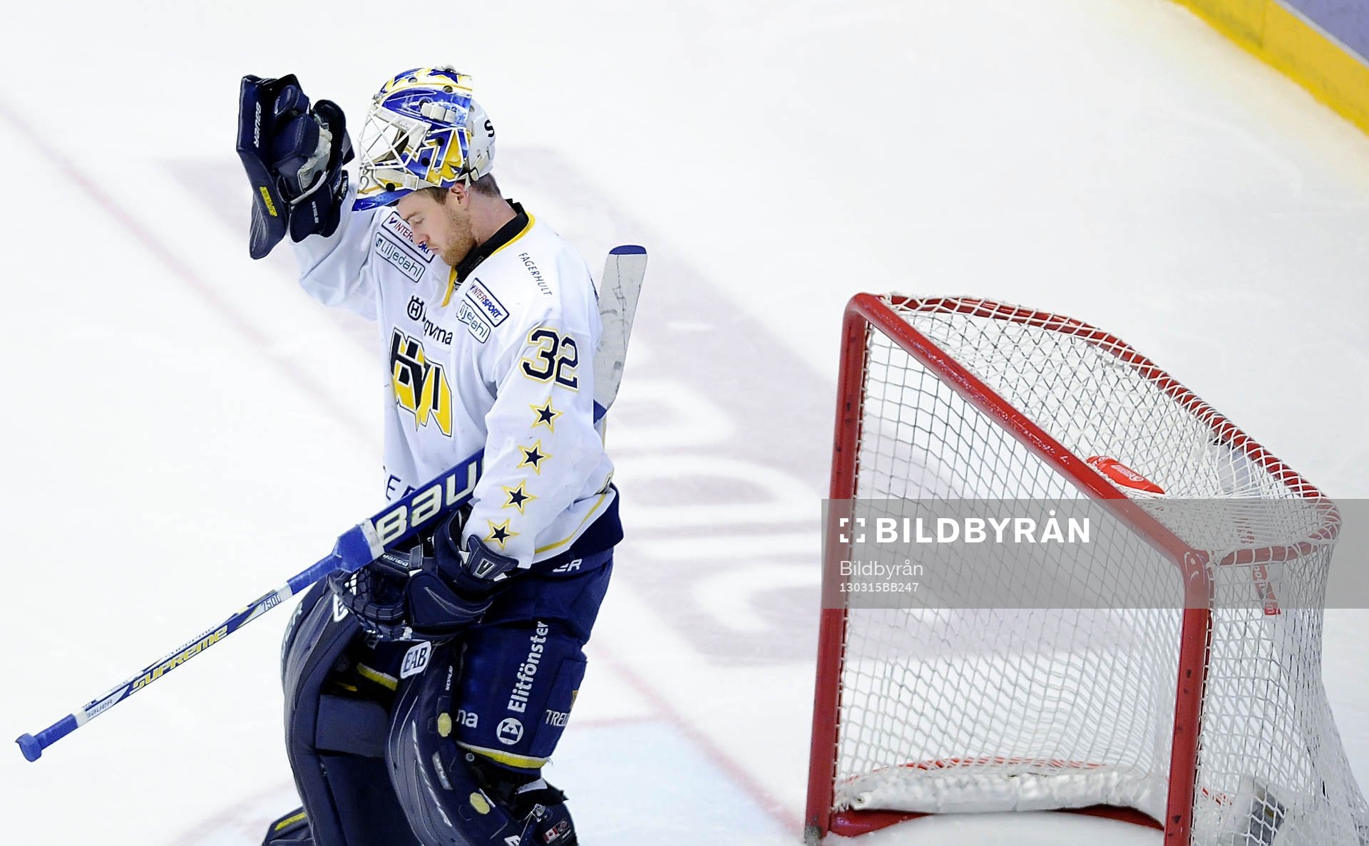 HV71 målvakt nr 32	 Gustaf Wesslau