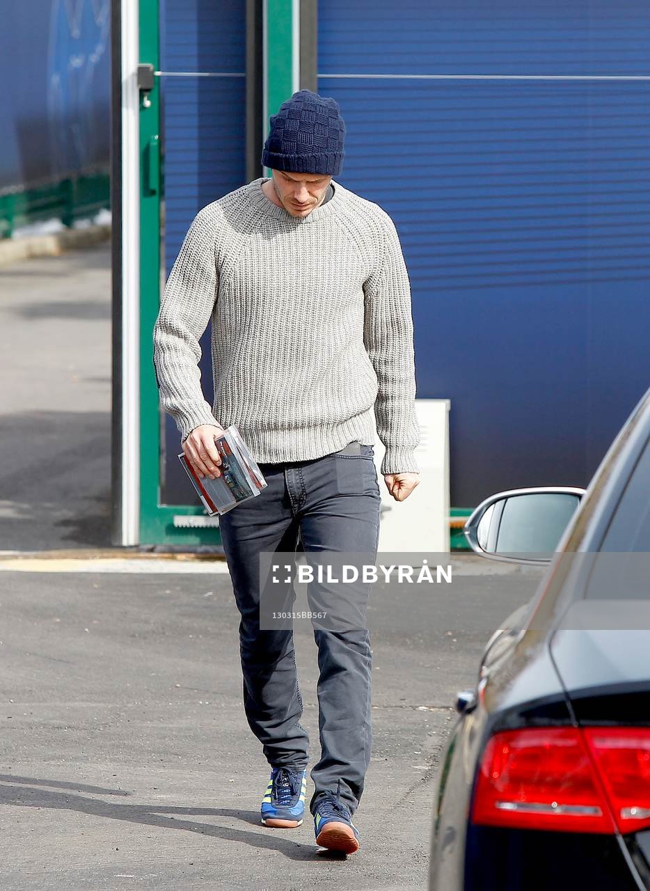 DAVID BECKHAM quitte le camp des loges - 15.03.2013 -