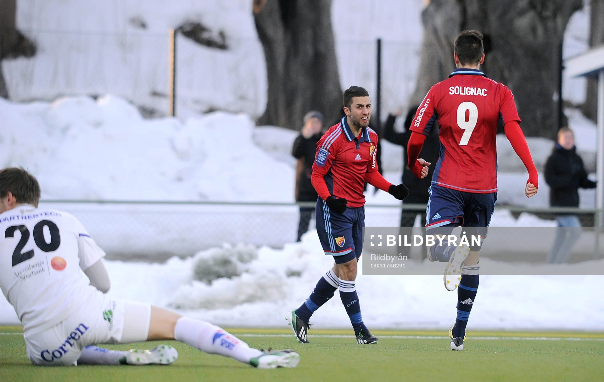 Djurgårdens nr 19 Nahir Oyal jublar