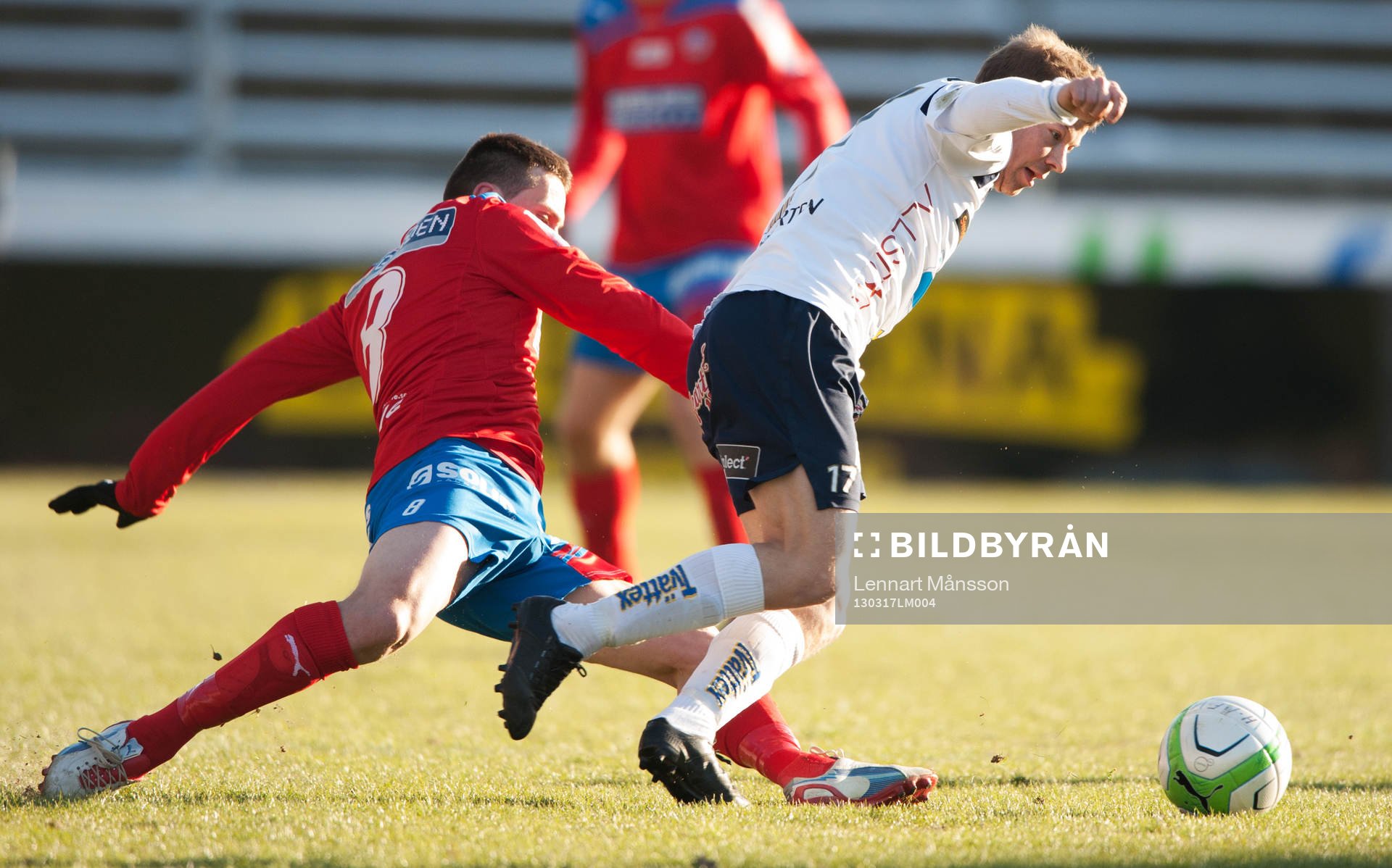 Ardian Gashi, Helsingborg, fäller Jonas Lantto, Gefle