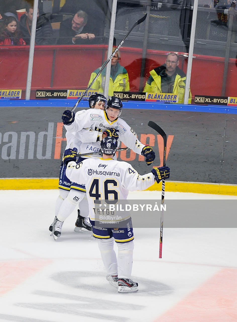 Jubel 1-2 målet av HV71 nr 91 Andreas Jämtin