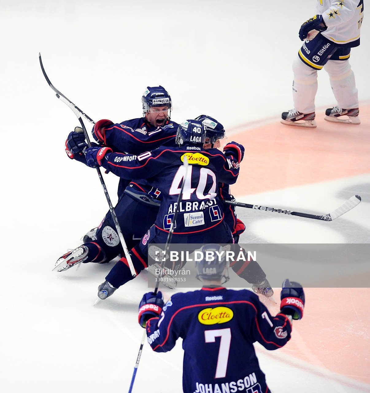 5-4 målet av nr 11	 Simon Hjalmarsson
