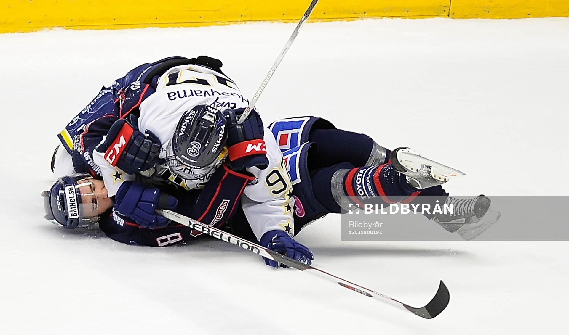 Daniel Rahimi Linköping brottas med Per Ledin i HV71