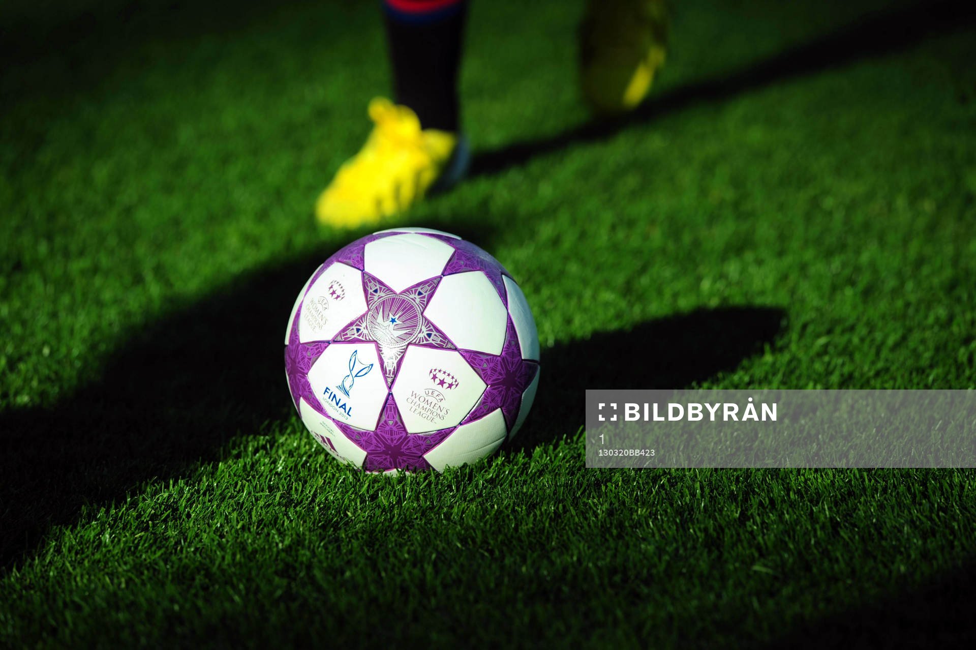 ILLUSTRATION BALLON  LIGUE DES CHAMPIONS FEMININE-