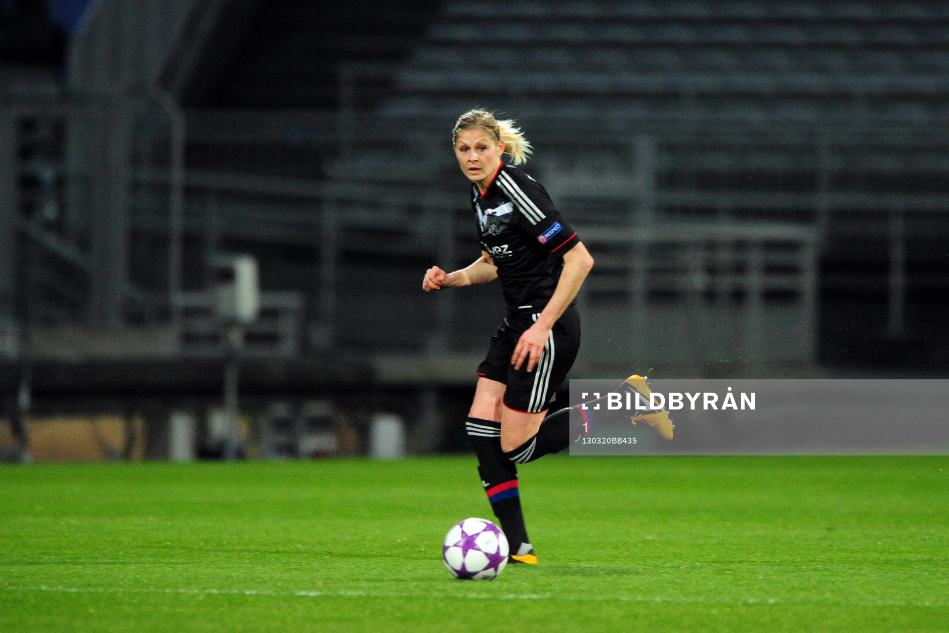  Fotboll, Champions League, Lyon - LDB Malmö: Corine FRANCO - 20.03.2013 - Lyon / Malmoe - 1/4Finale aller - Champions League 