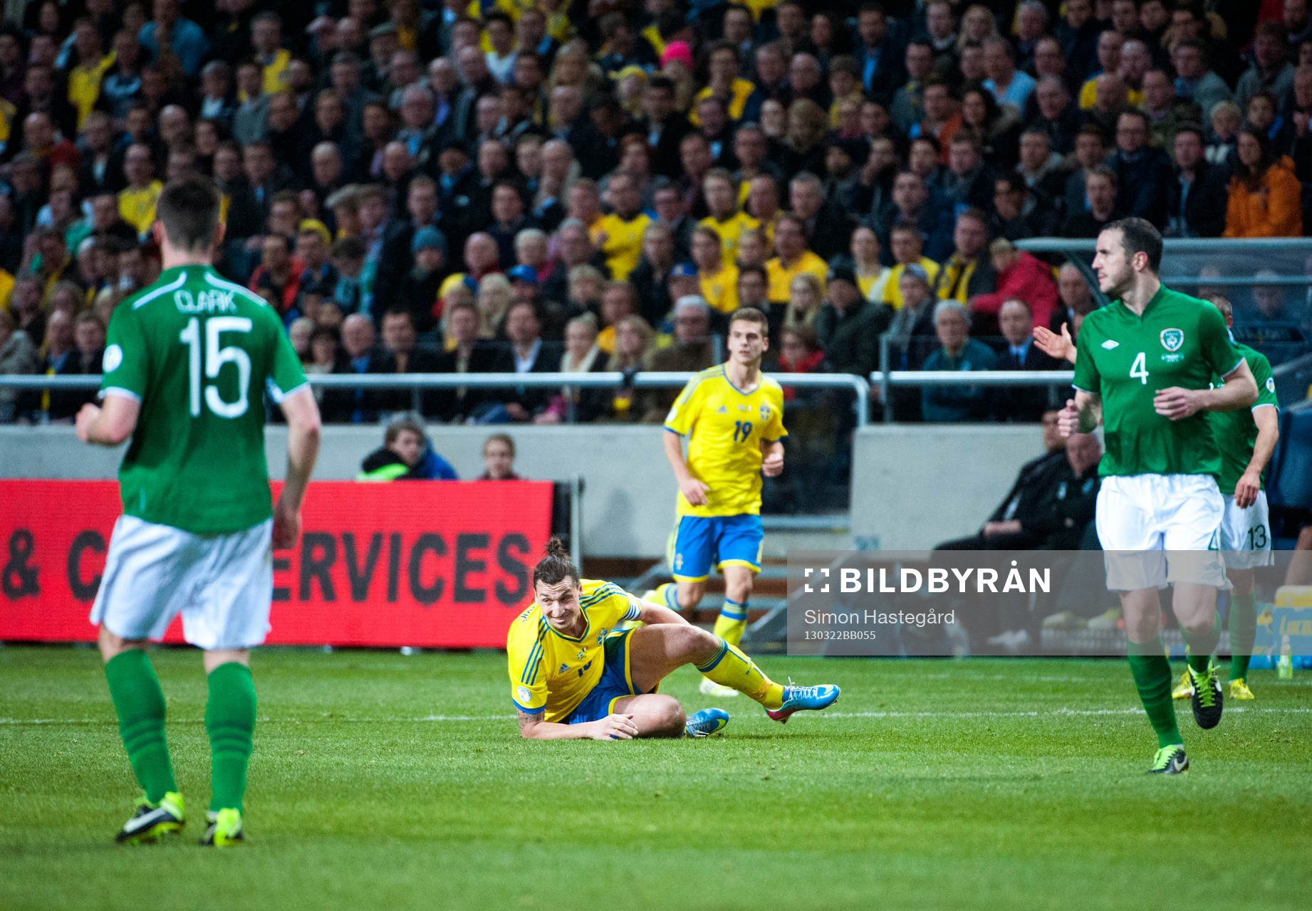 Zlatan Ibrahimovic, Sverige, grinar lite