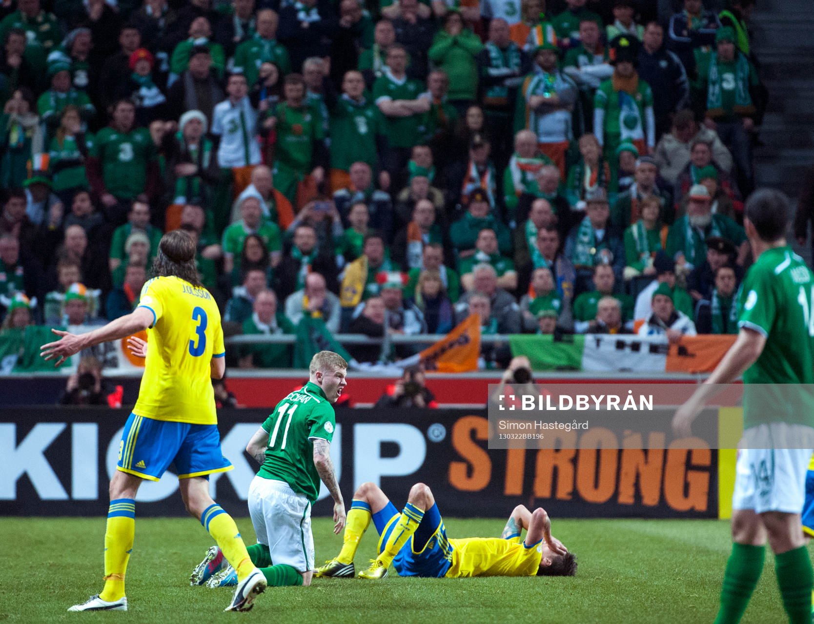 Mikael Lustig, Sverige grinar