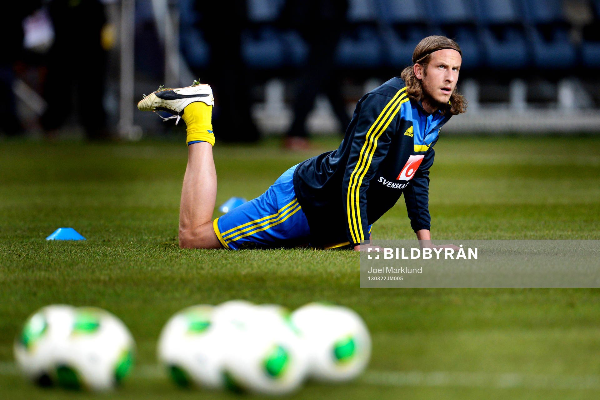 Jonas Olsson värmer upp