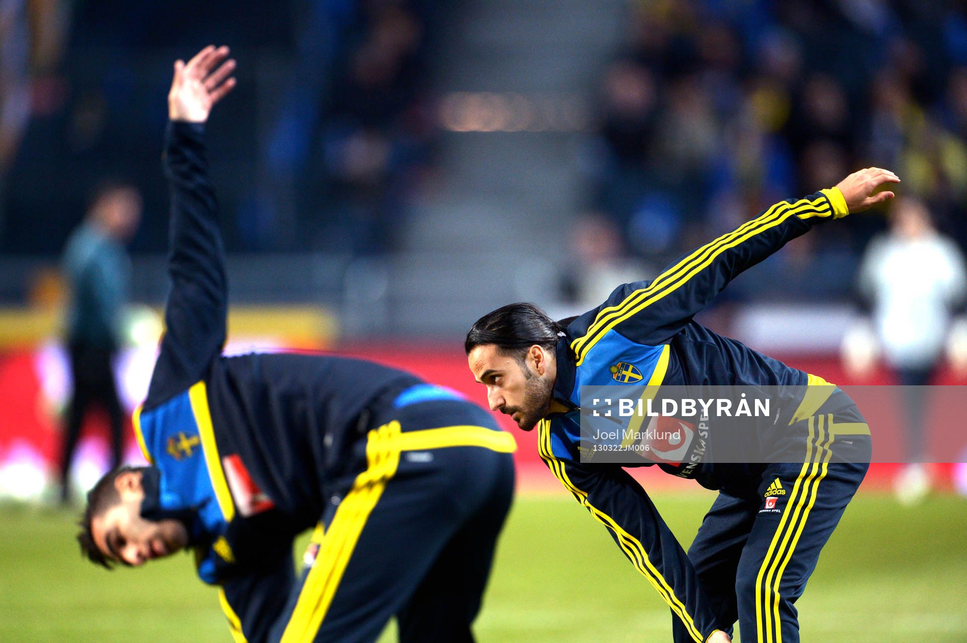 Sverige och Erkan Zengin värmer upp