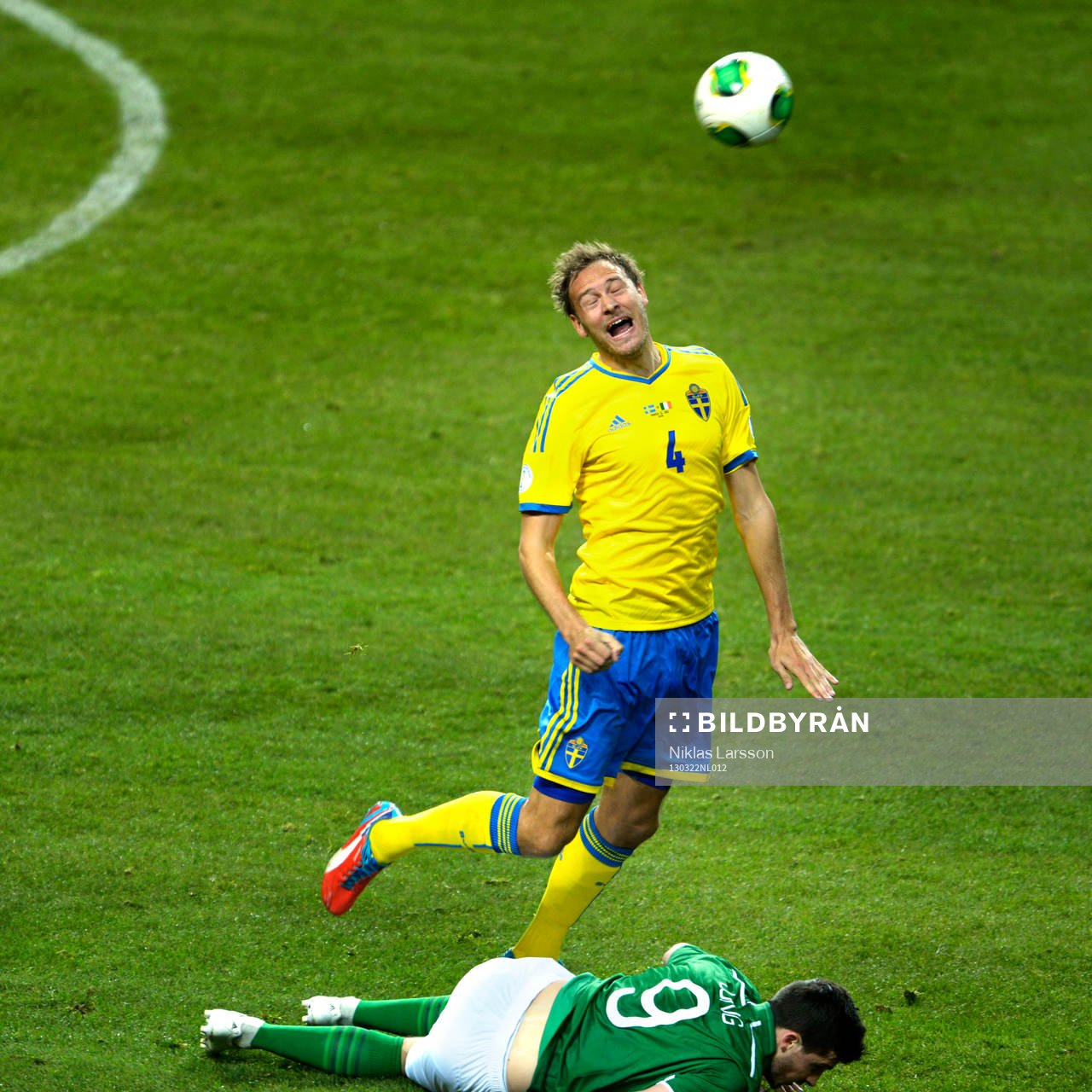 Andreas Granqvist, Sverige snubblar på Shane Long, Irland