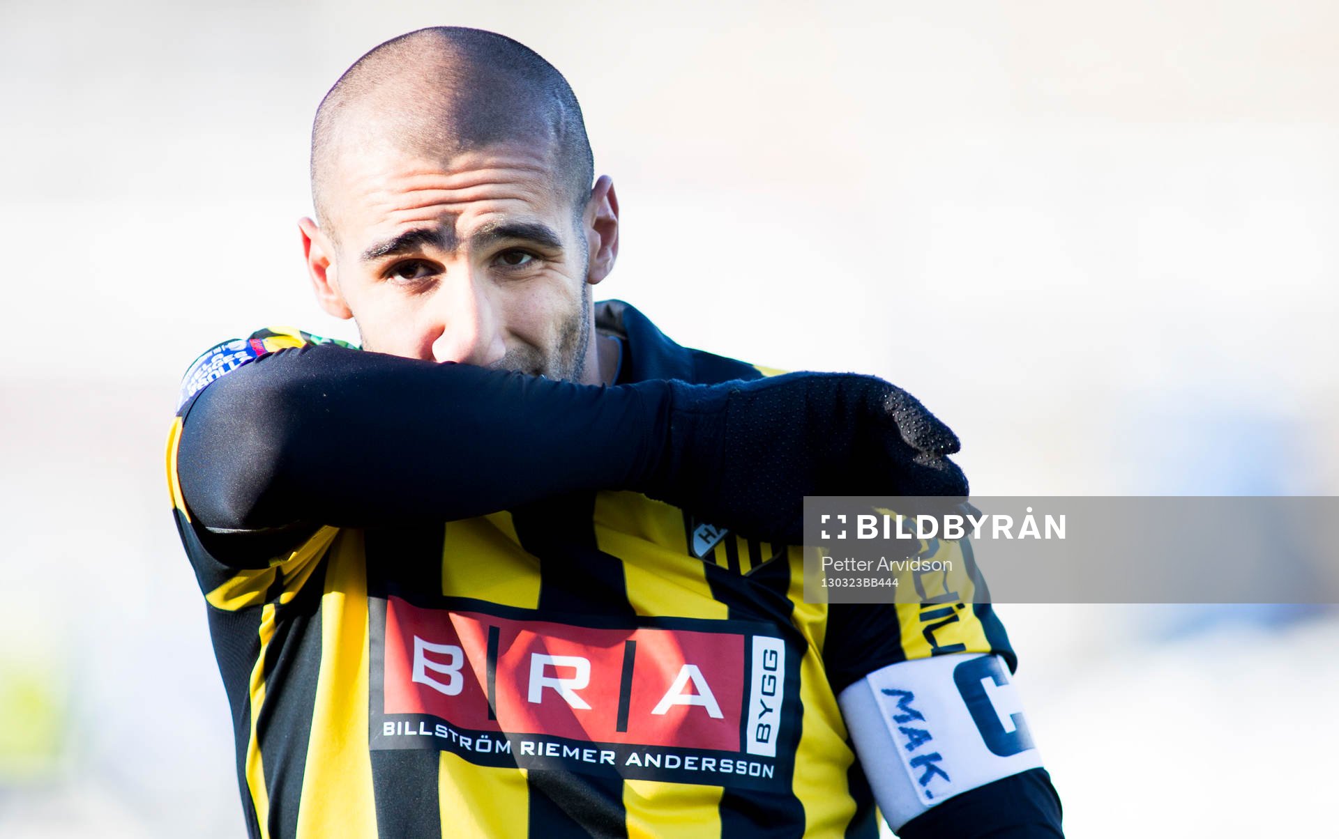 Mohammed Ali Khan, Häcken