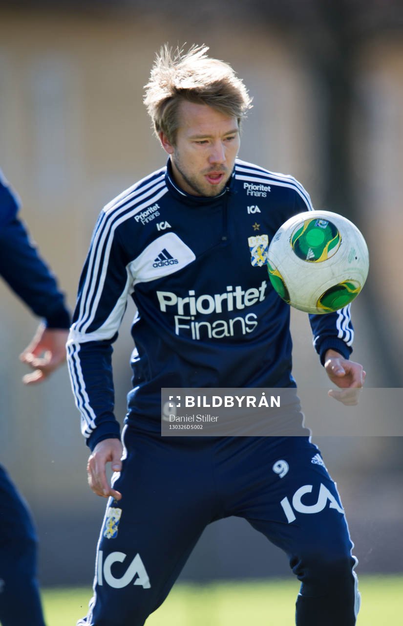Adam Johansson gör sin första träning med IFK Göteborg
