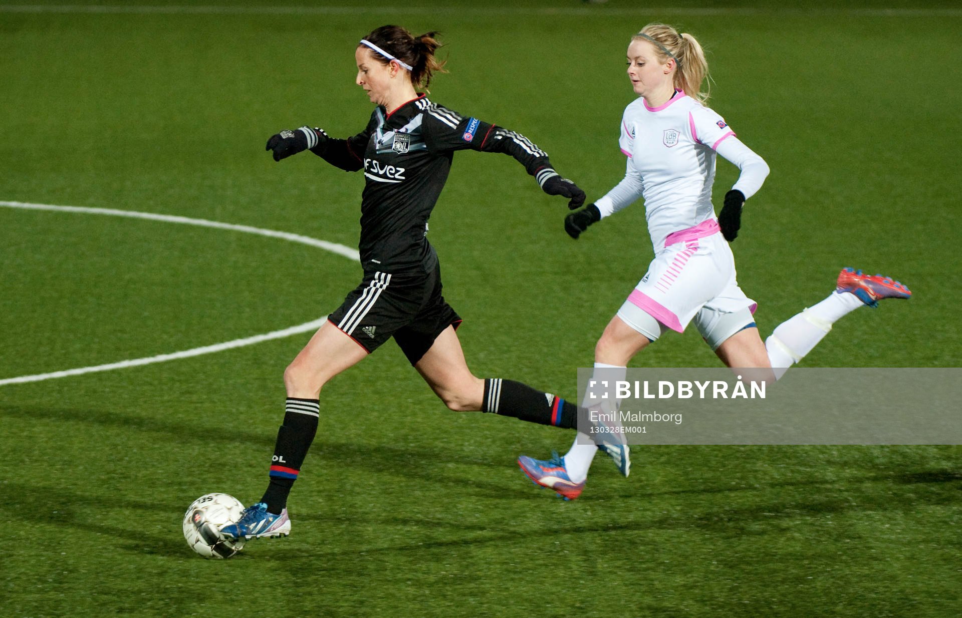 Lotta Schelin, Lyon rycker loss och gör 1-0