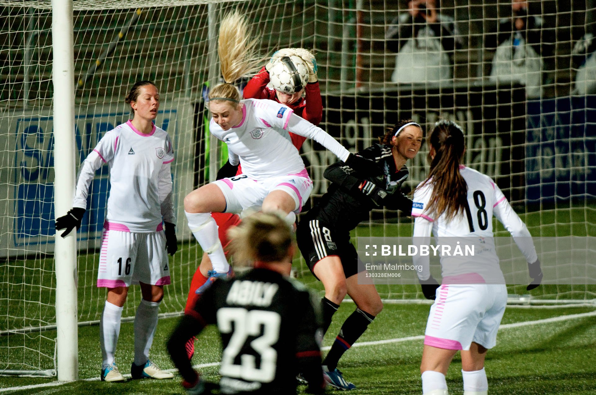 Lotta Schelin, Lyon och Amanda Ilestedt, Malmö