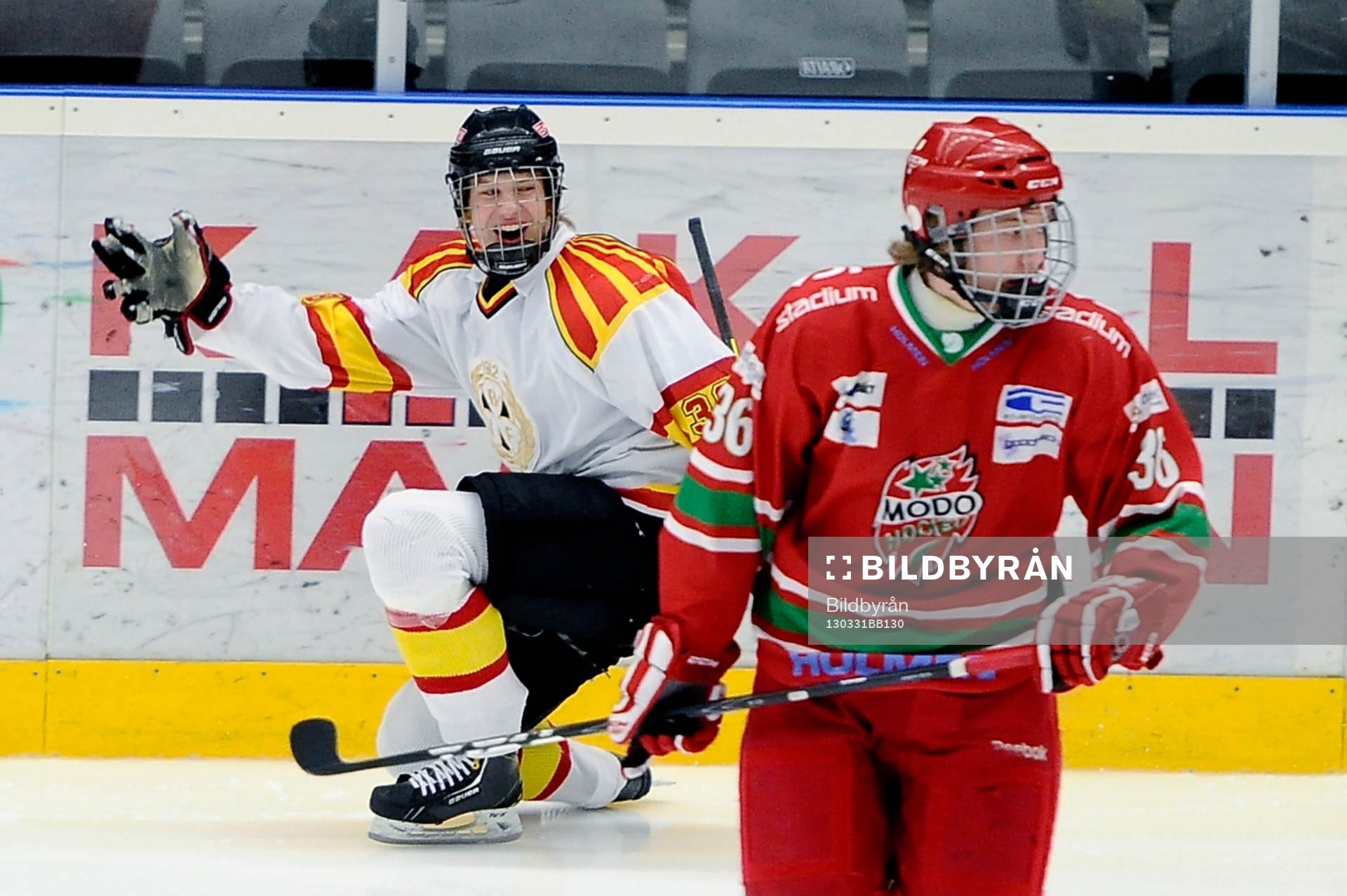 Jubel 2-5 målet med Brynäs nr 38 Oskar Lindblom