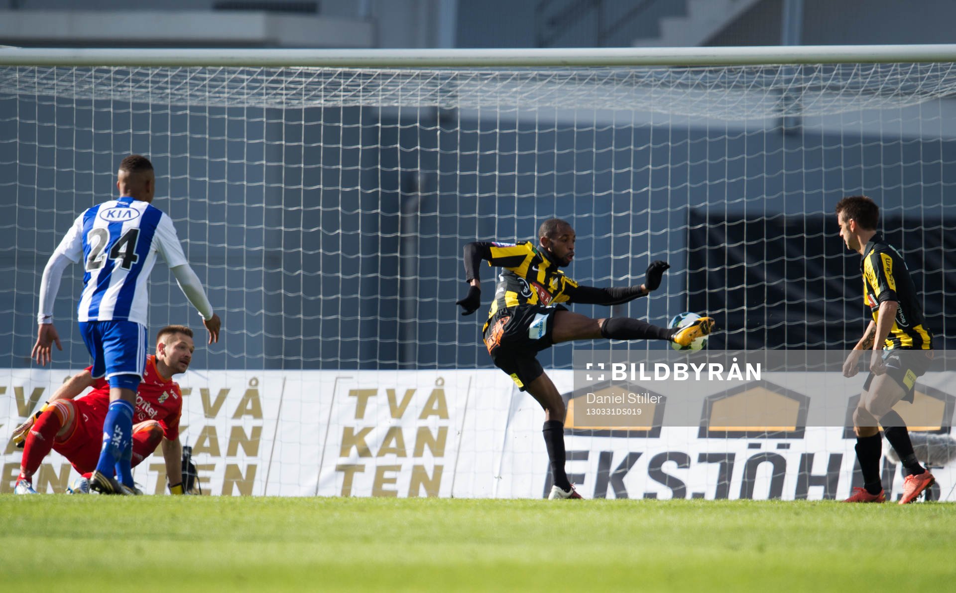 Rene Makondele, Häcken, gör ett mål som sen blir
