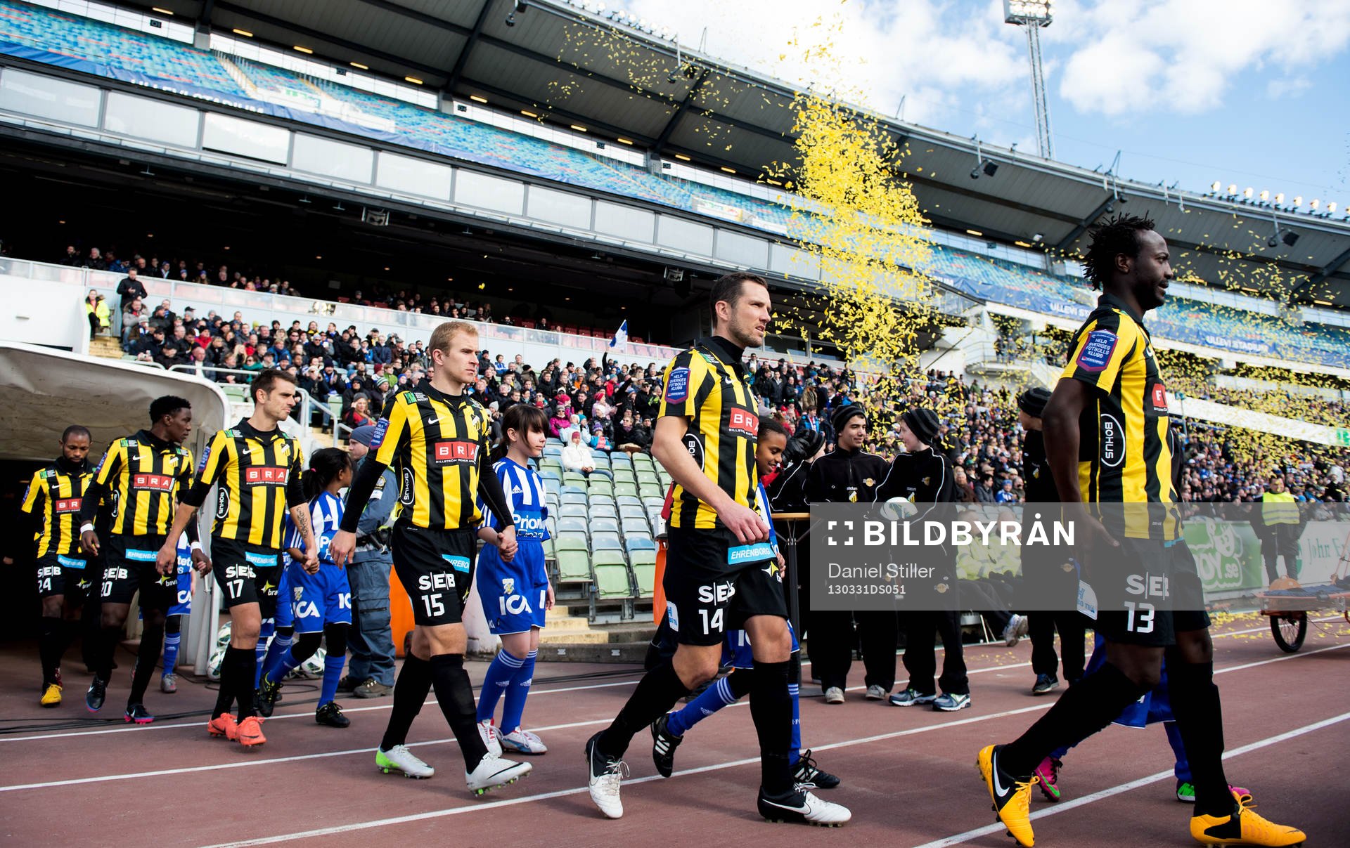Häcken tågar ut till matchen, Björn Anklev, Kari