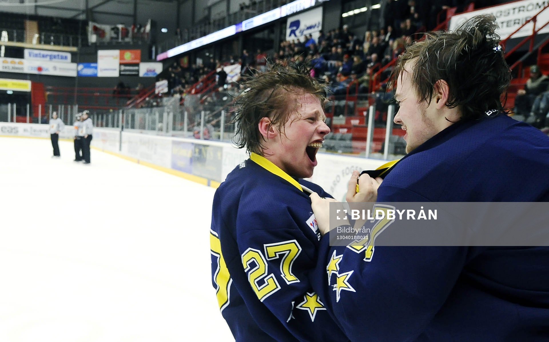 Vilt segerfirande för HV71