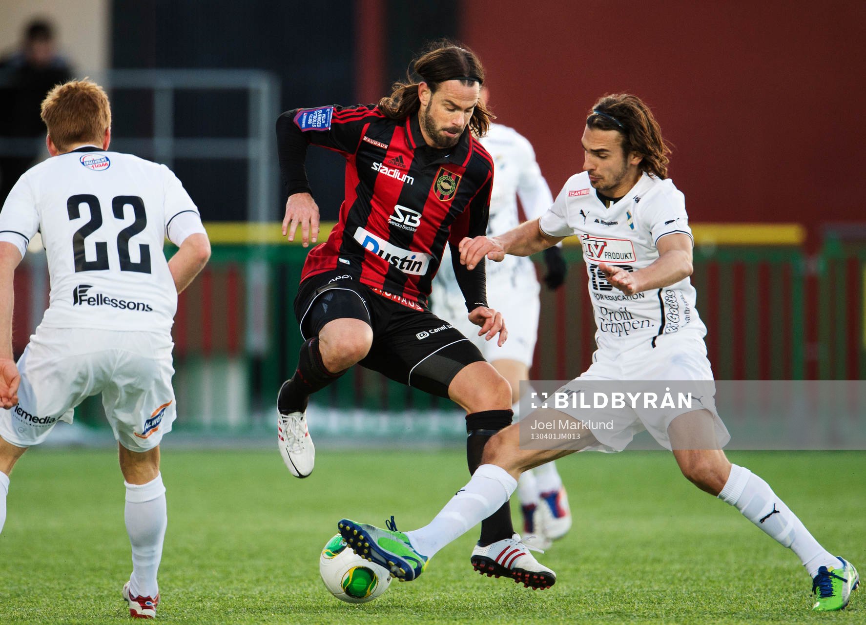 Andreas Eriksson, Brommapojkarna, utmanas av Vlado
