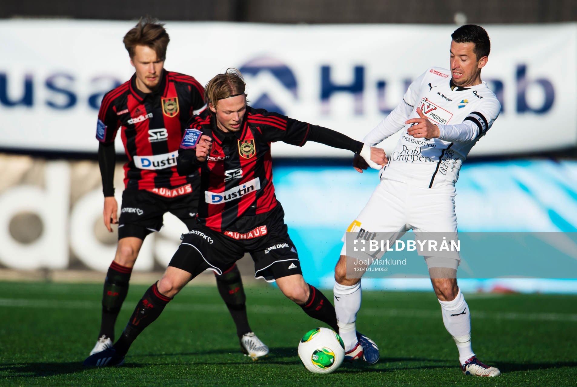 Pontus Åsbrink, Brommapojkarna, utmanar Denis Velic, Öster