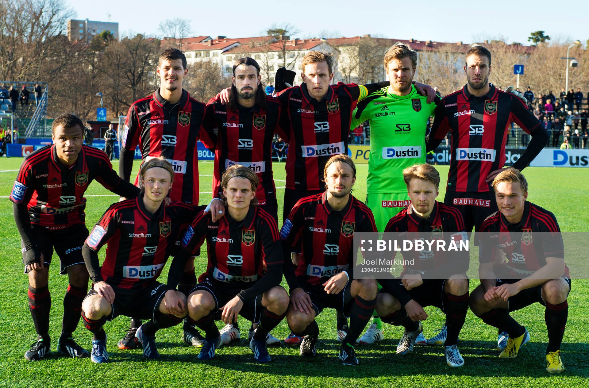 Lagbild Brommapojkarna. Övre raden från vänster:
