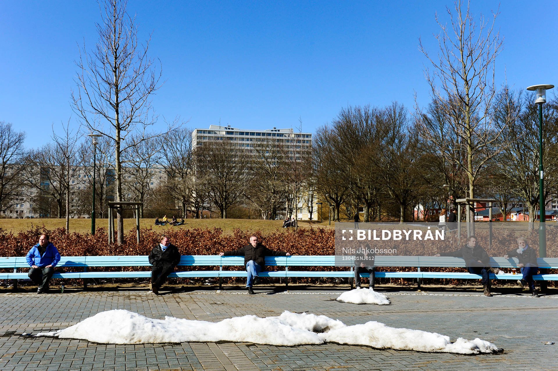 snö ligger fortfarande kvar utanför Swedbank Stadion