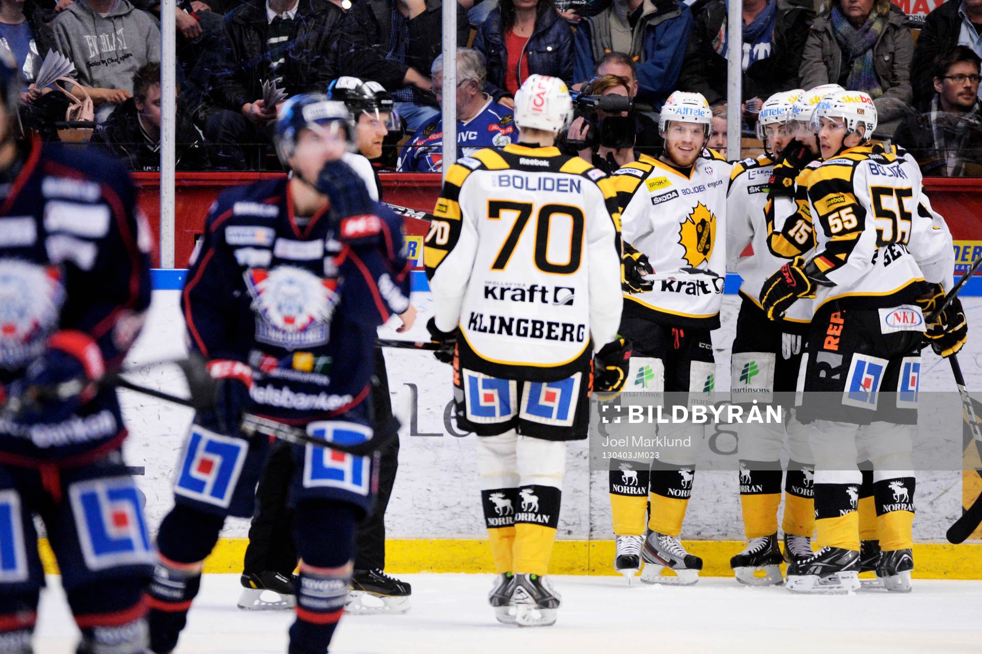 Skellefteå-spelare jublar