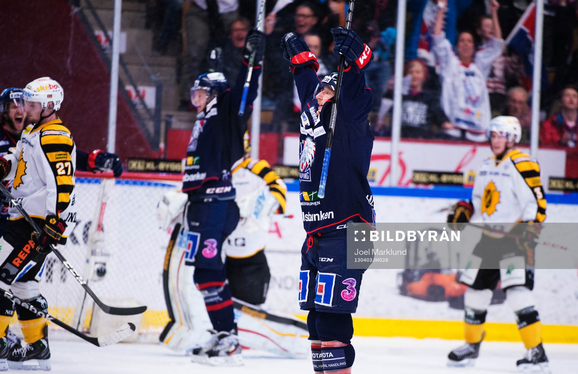 Simon Hjalmarsson, Linköping, jublar