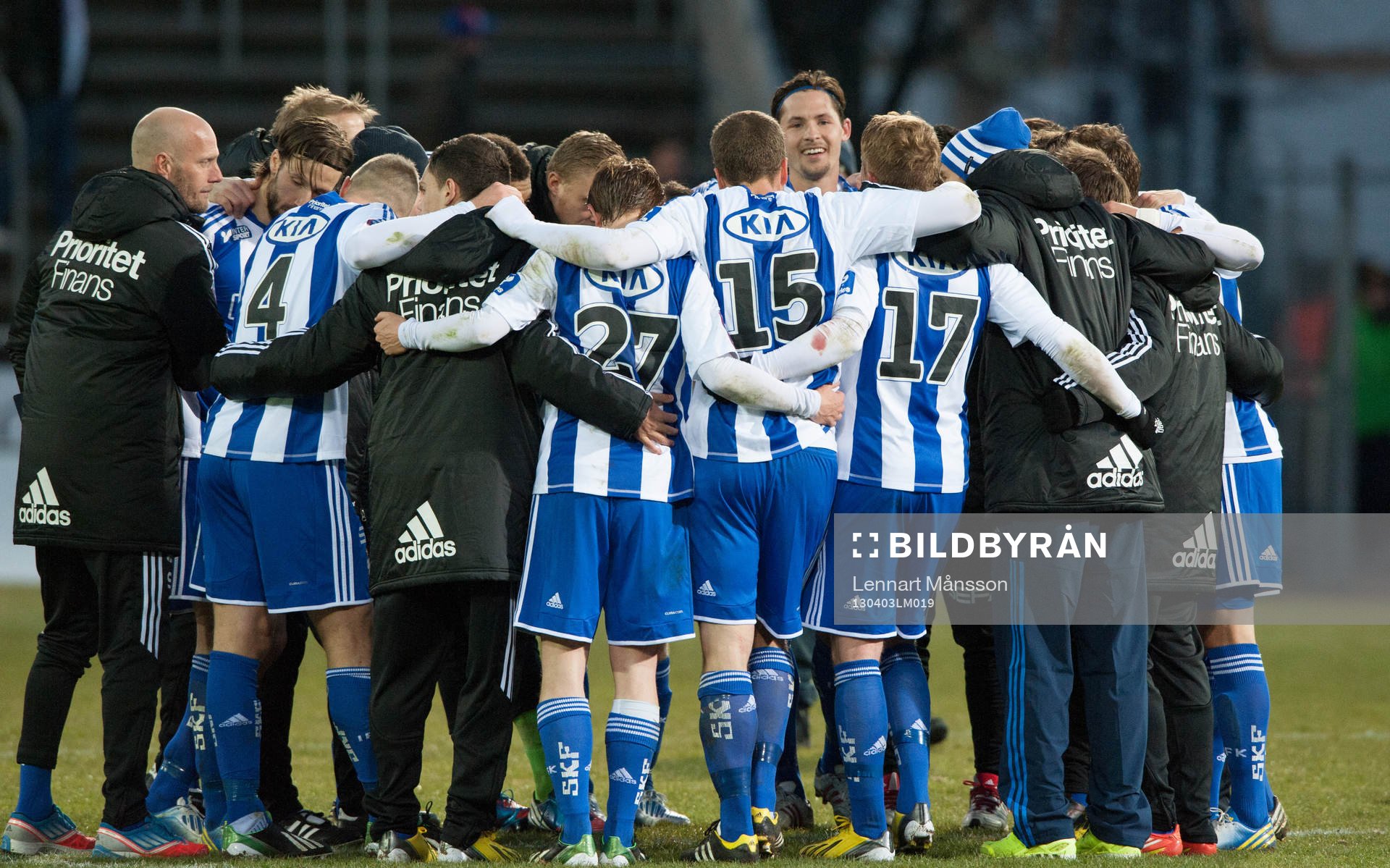 IFK samlas mitt på plan