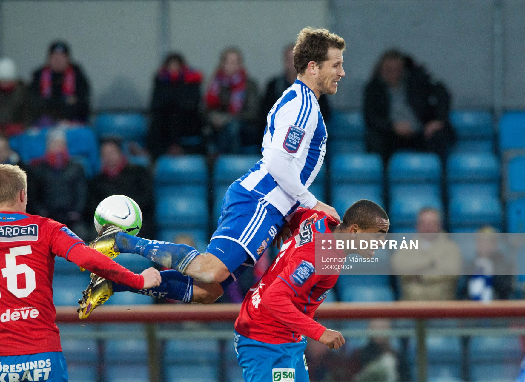 Tobias Hysén, IFK Göteborg, klättrar på Walid Atta,