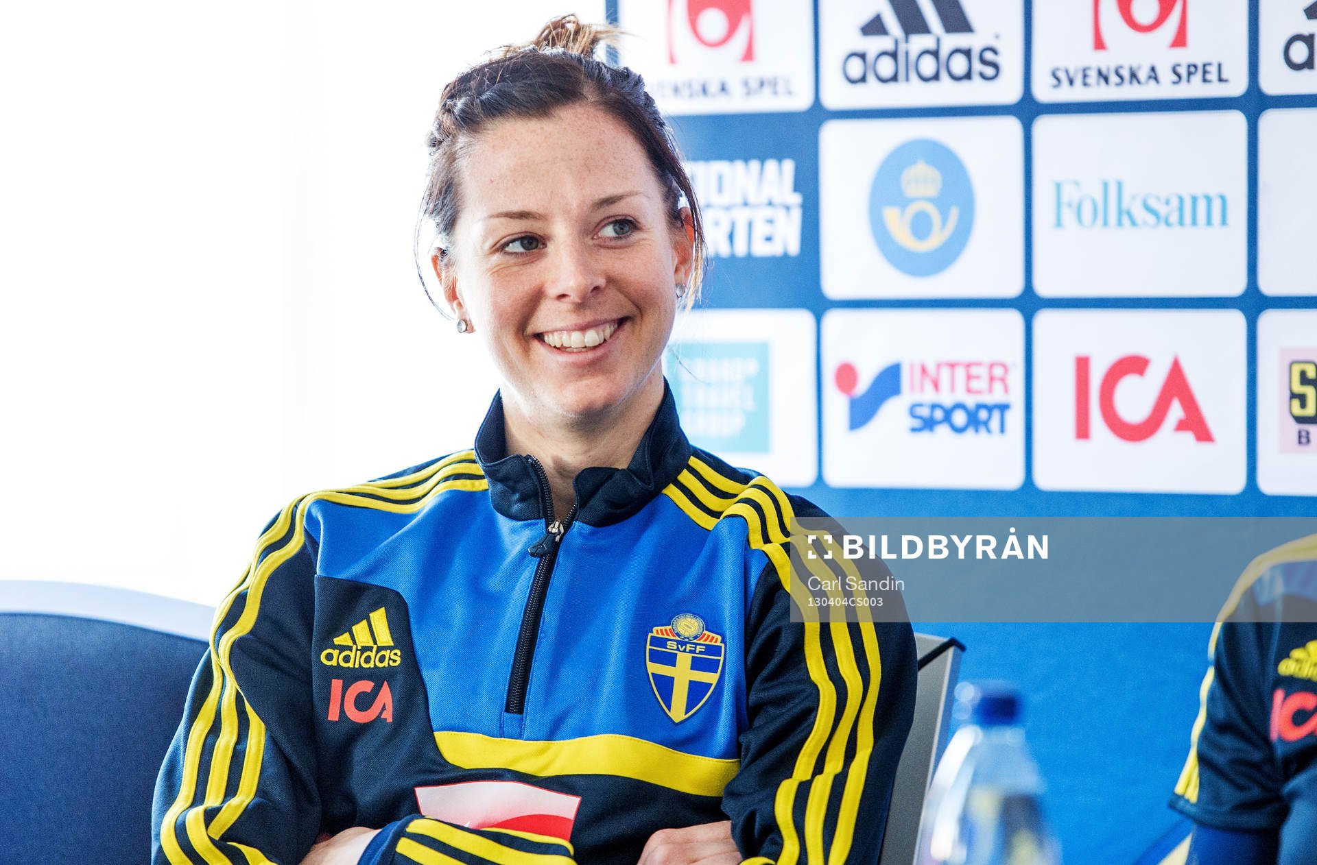 Lotta Schelin, Sverige