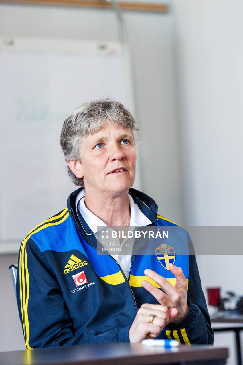 Pia Sundhage, förbundskapten, Sverige