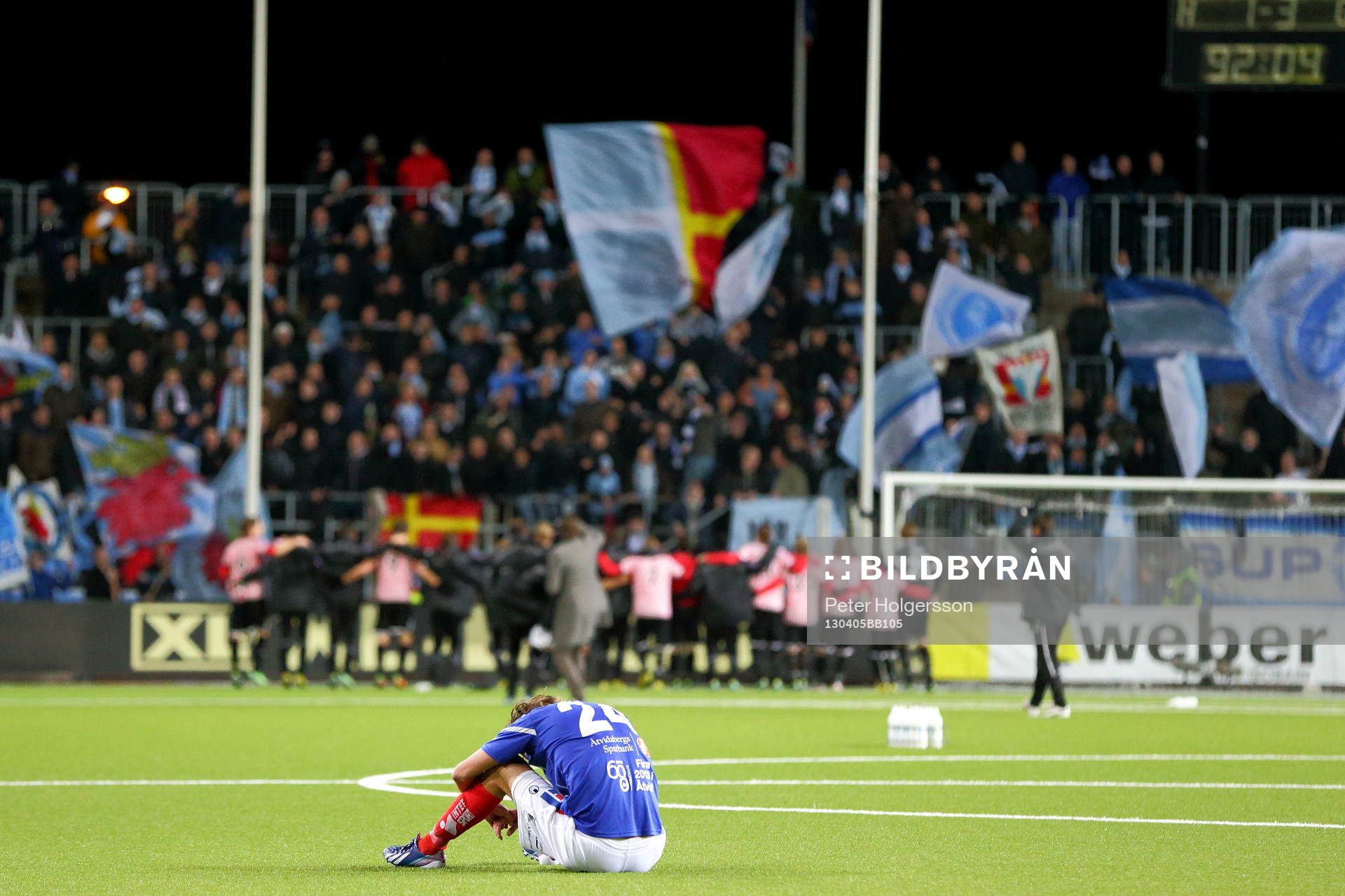 Åtvidaberg 24 Tom Pettersson deppar medan Malmö FF jublar