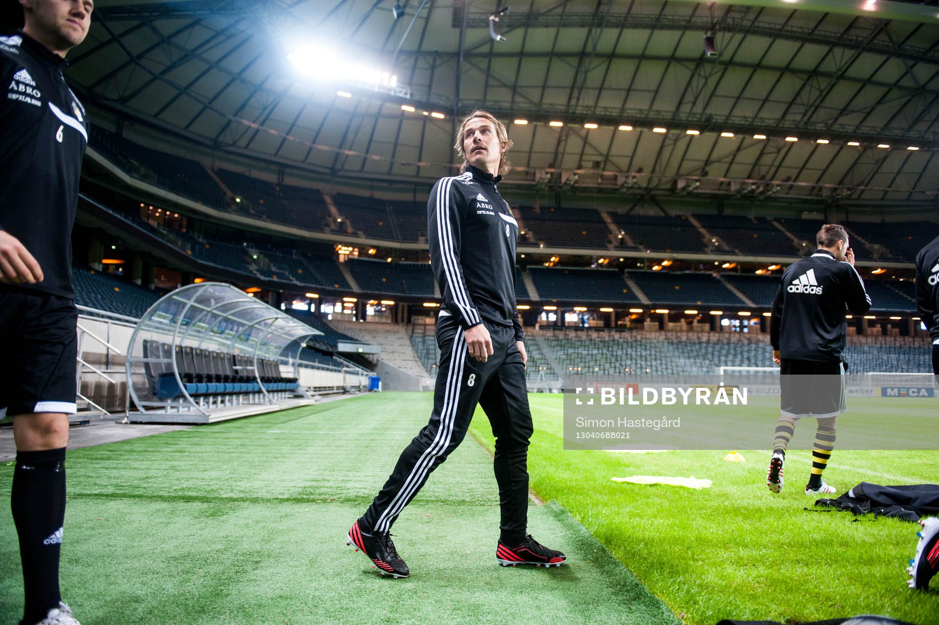Daniel Tjernström och AIK-spelarna kommer ut på planen